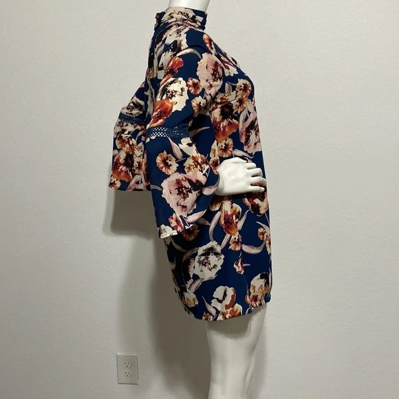 Skies Are Blue Floral Choker Neck Bell Sleeve Retro Mini Dress - Picture 6 of 7